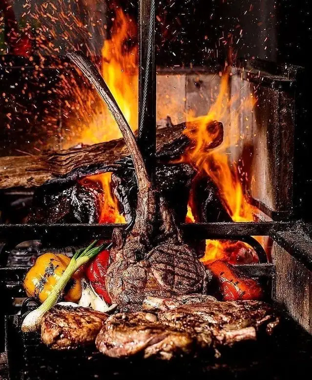 Parrilladas a Domicilio Carne asada en las brasas taquero mucho CDMX